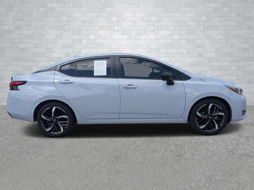 2023 Nissan Versa 1.6 SR