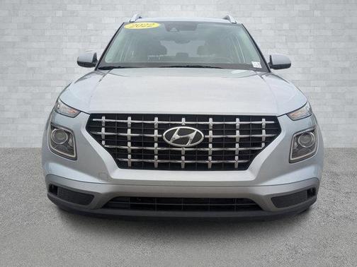 2022 Hyundai VENUE SEL