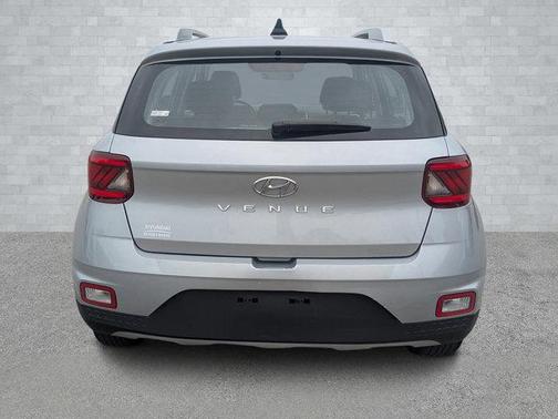 2022 Hyundai VENUE SEL