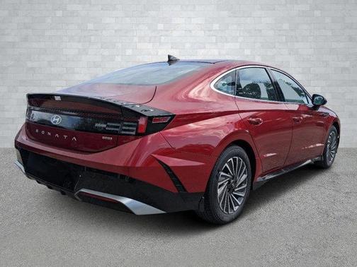 2025 Hyundai SONATA Hybrid SEL