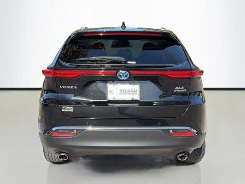 2022 Toyota Venza XLE