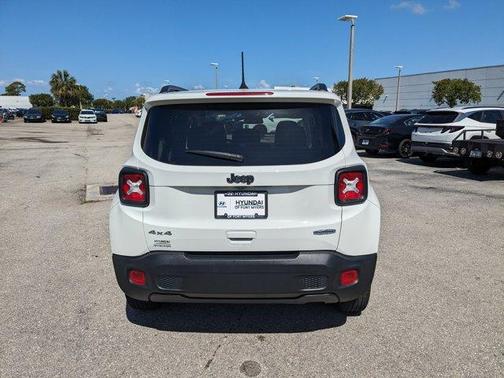 2022 Jeep Renegade Latitude