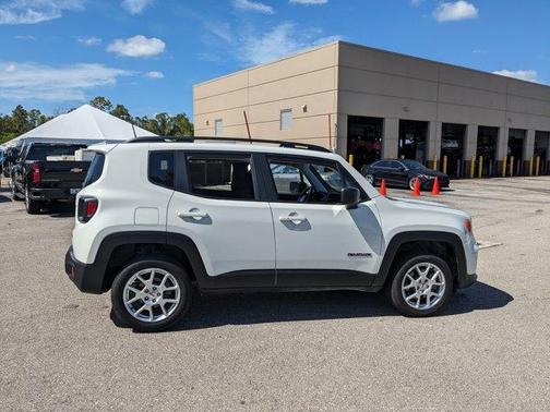 2022 Jeep Renegade Latitude