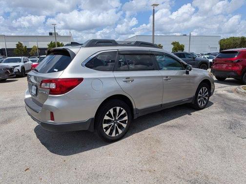 Tungsten Metallic 2016 Subaru Outback 2.5i Limited