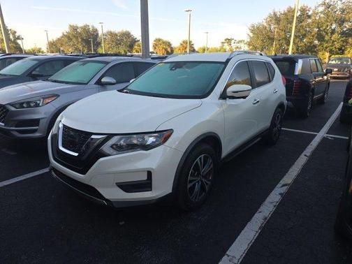 2020 Nissan Rogue SV