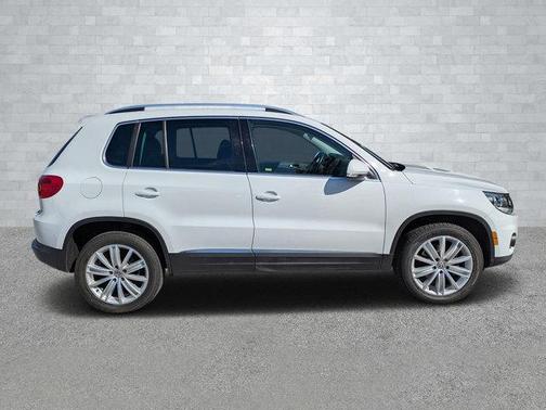 2015 Volkswagen Tiguan 4MOTION Auto R-Line