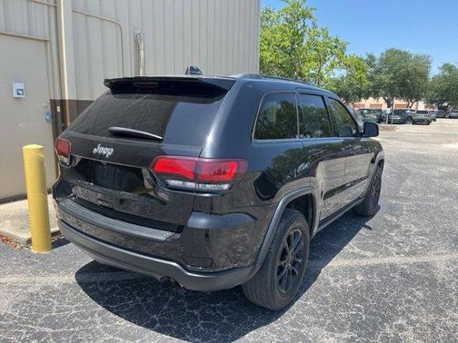2021 Jeep Grand Cherokee Laredo X
