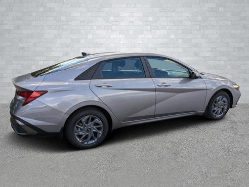 2026 Hyundai ELANTRA HEV Blue