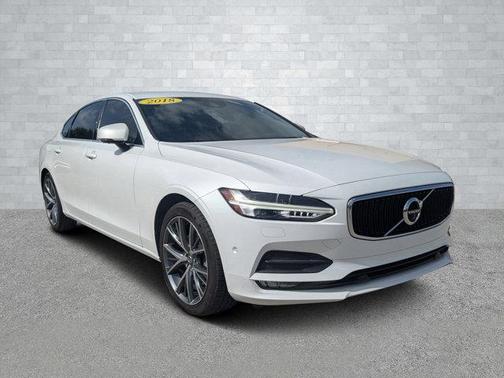 2018 Volvo S90 T5 Momentum