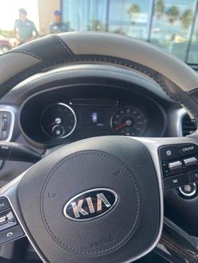 2020 Kia Sorento S