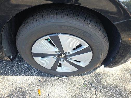 2018 Hyundai IONIQ Hybrid Blue