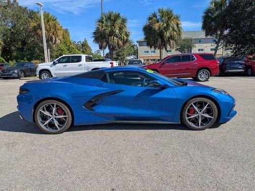 2022 Chevrolet Corvette Stingray w/2LT