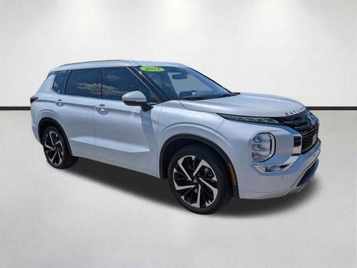 2022 Mitsubishi Outlander SEL