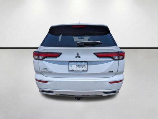 2022 Mitsubishi Outlander SEL