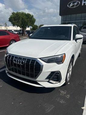 2021 Audi Q3 45 S line Premium