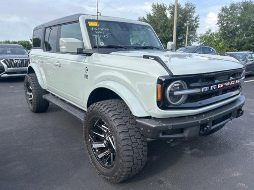 2022 Ford Bronco Outer Banks