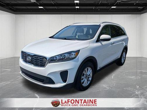 Snow White Pearl 2019 Kia Sorento LX