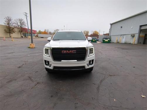 2022 GMC Yukon SLE