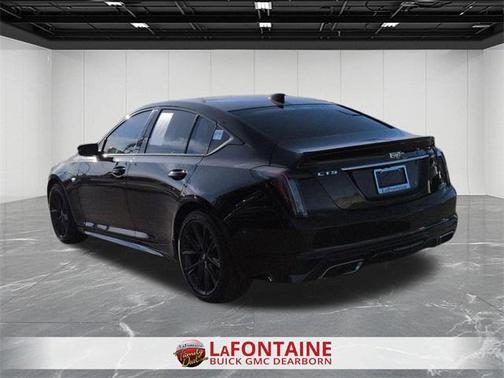 2022 Cadillac CT5 Sport