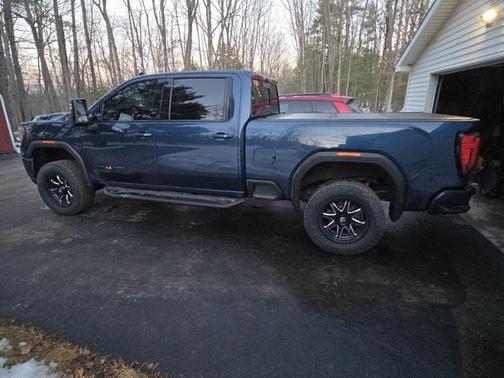 2022 GMC Sierra 2500 AT4