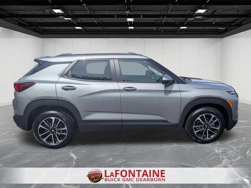 Sterling Gray Metallic 2025 Chevrolet Trailblazer LT