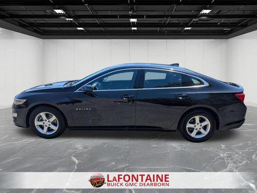 Mosaic Black Metallic 2023 Chevrolet Malibu FWD 1LT