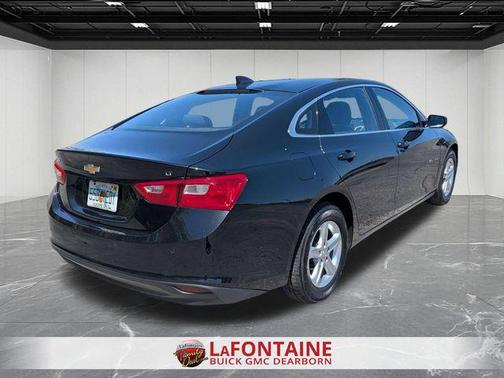 Mosaic Black Metallic 2023 Chevrolet Malibu FWD 1LT
