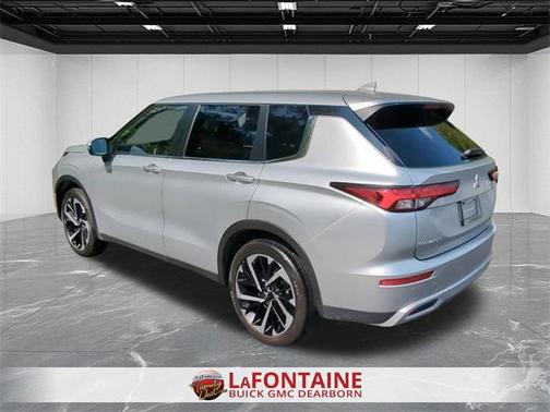 2024 Mitsubishi Outlander SE 2.5 2WD