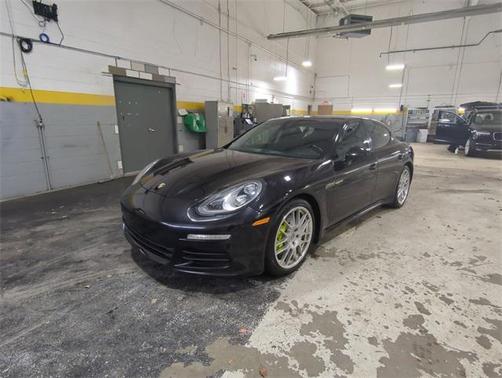 2014 Porsche Panamera 4