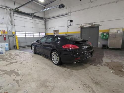 2014 Porsche Panamera 4