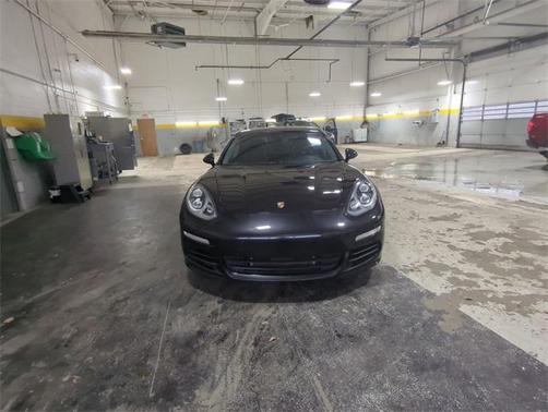 2014 Porsche Panamera 4