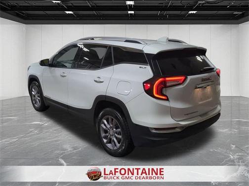 2022 GMC Terrain SLT