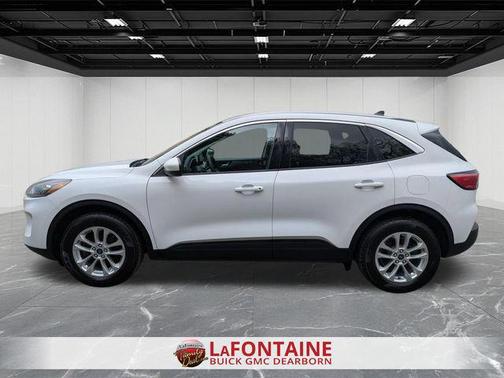 OXFORD WHITE 2021 Ford Escape SE