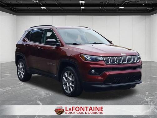 2022 Jeep Compass Latitude Lux