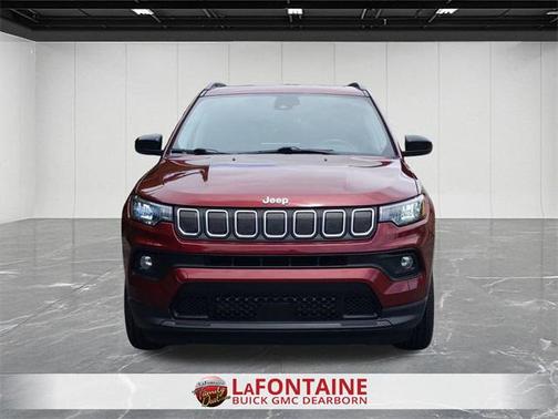 2022 Jeep Compass Latitude Lux