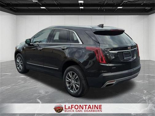 2022 Cadillac XT5 Premium Luxury