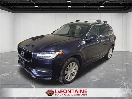 2016 Volvo XC90 T6 Momentum