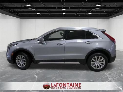 2023 Cadillac XT4 Premium Luxury