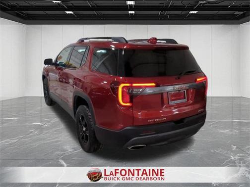 2023 GMC Acadia AWD AT4