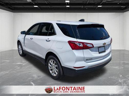 Summit White 2018 Chevrolet Equinox LT