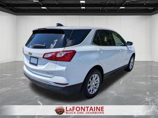 Summit White 2018 Chevrolet Equinox LT