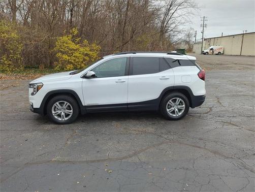 2022 GMC Terrain SLE
