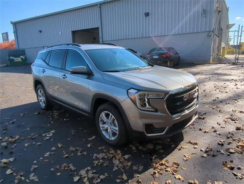 2023 GMC Terrain SLE