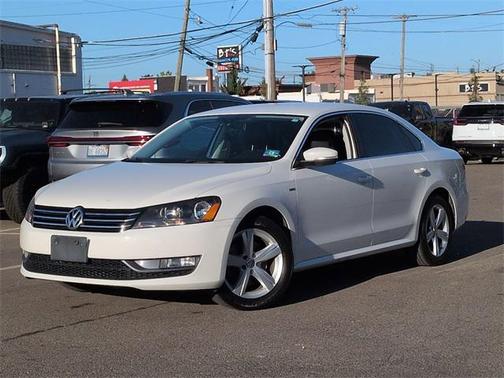2015 Volkswagen Passat 1.8T Limited Edition
