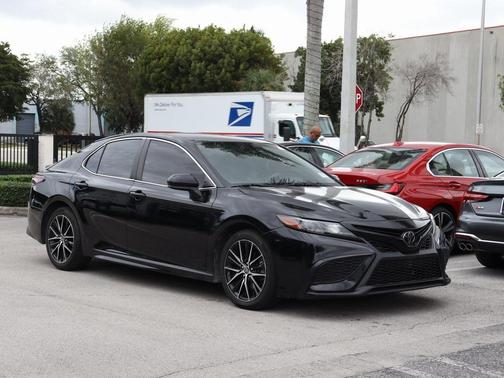 2021 Toyota Camry SE