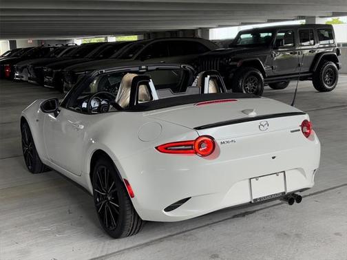 2025 Mazda MX-5 Miata Grand Touring