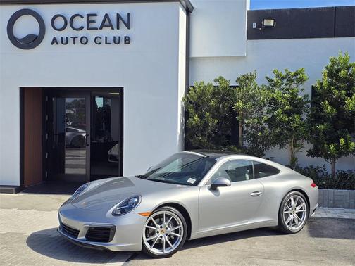 2018 Porsche 911 Carrera