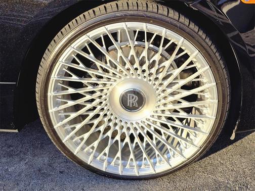 2020 Rolls-Royce Dawn Base