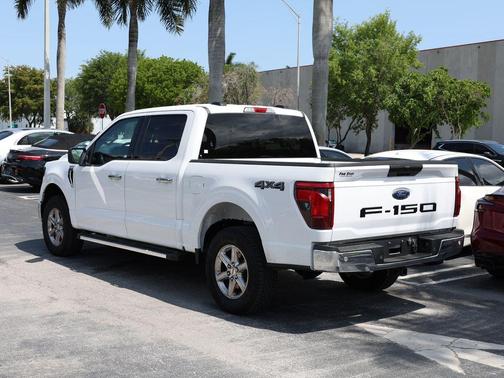Oxford White 2025 Ford F-150 XLT