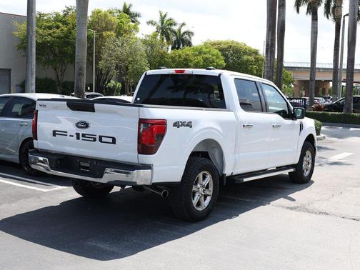 Oxford White 2025 Ford F-150 XLT